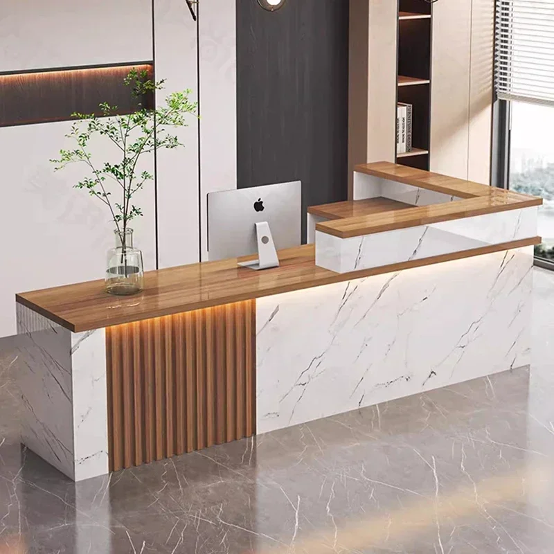 Banchi Reception di Lusso Pers - Office Furniture Bali recensione e prezzo